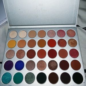 Jaclym Hill Morphe palette